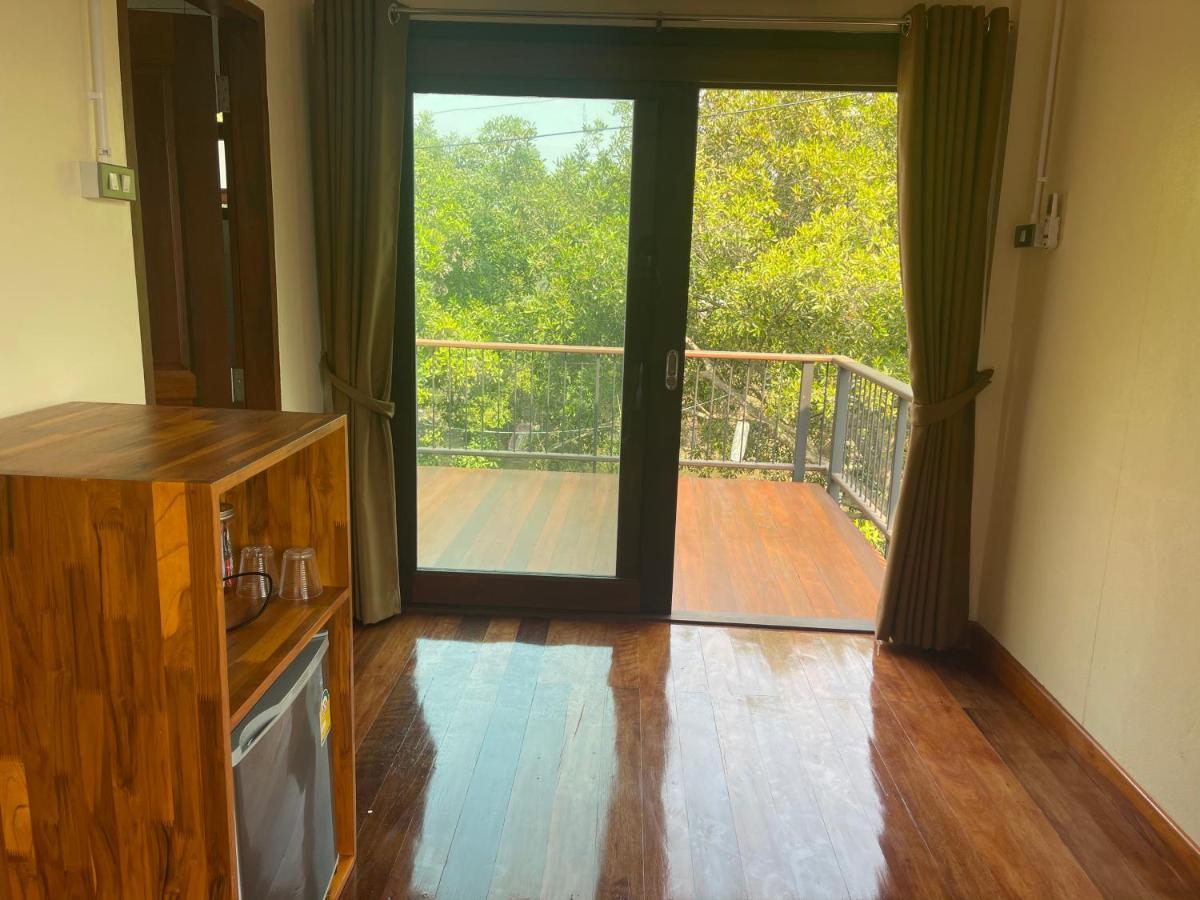 Banmai87 Guest House บ้านไม้87 เกสต์เฮ้าส์ Phra Nakhon Si Ayutthaya Exterior foto