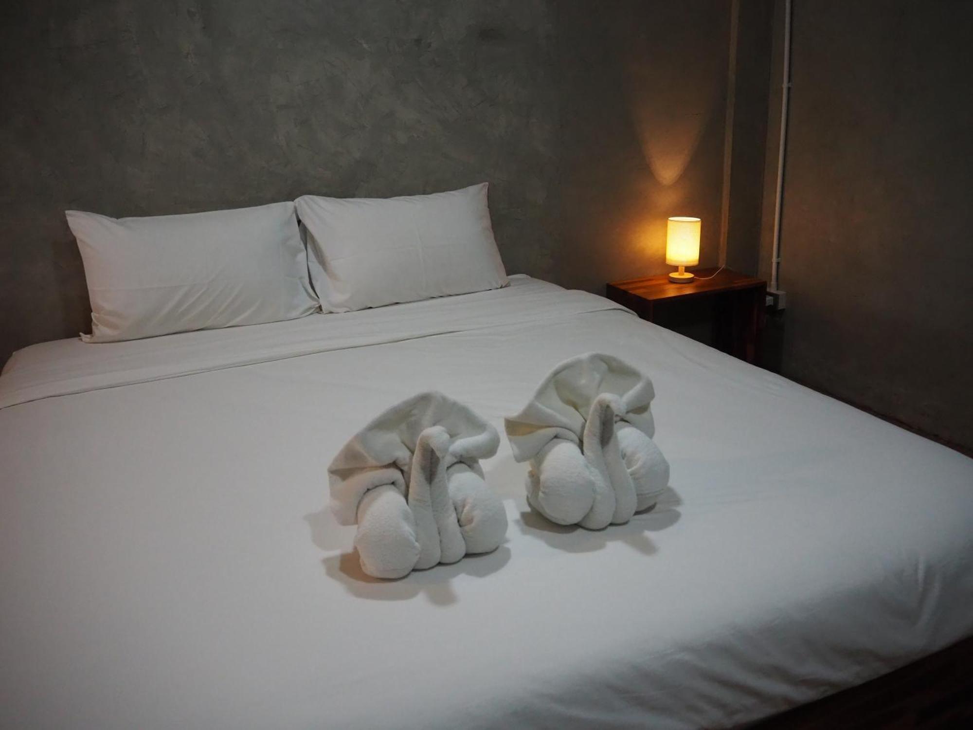 Banmai87 Guest House บ้านไม้87 เกสต์เฮ้าส์ Phra Nakhon Si Ayutthaya Exterior foto
